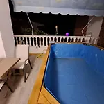 Esel Sarandë