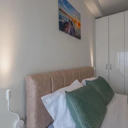 Apartmán Esel Sarandë
