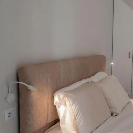 Esel Apartment