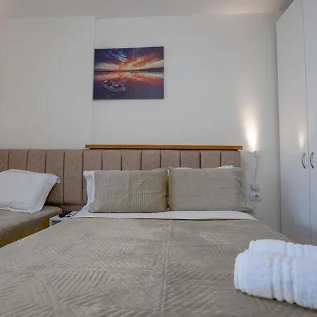 Apartment Esel