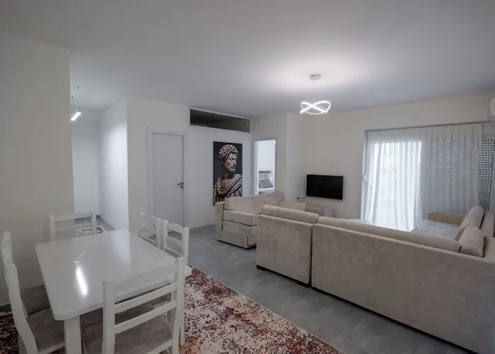 Esel Apartment Sarande